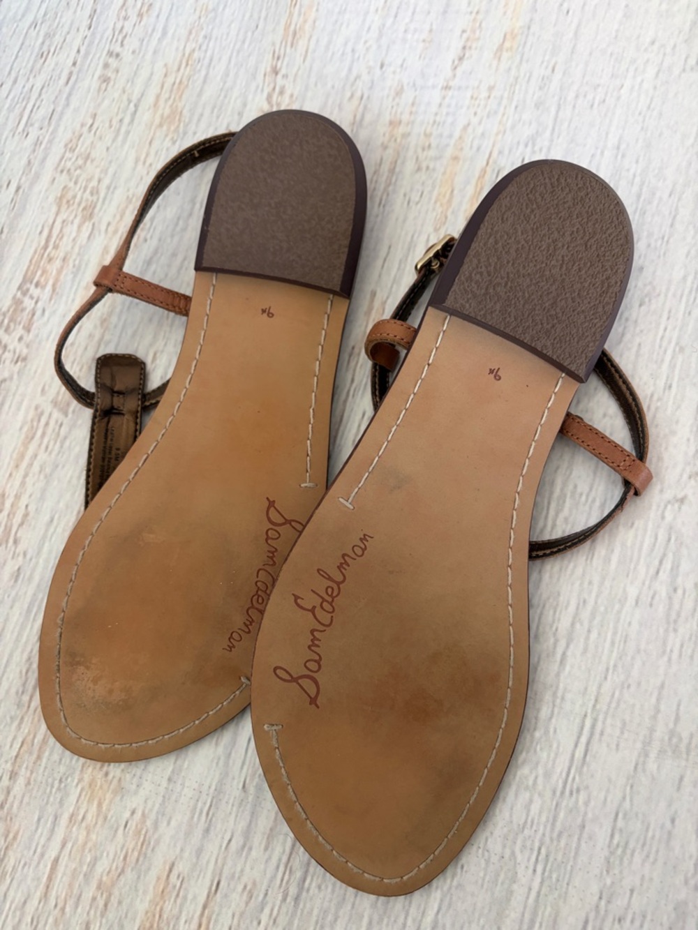 Sam Edelman Gigi Tan Leather Thong Sandals - Picture 2 of 4